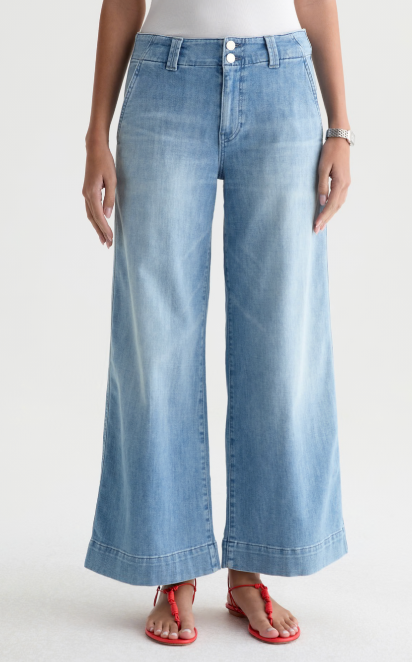 Stella Ankle Jean in Flight