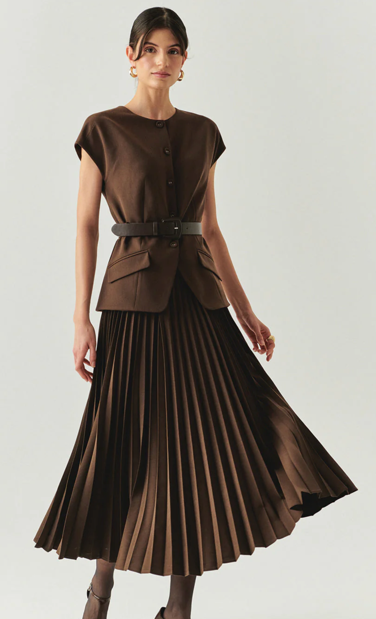 Jolie Sleeveless Pleated Dress