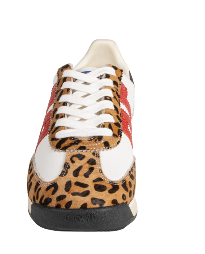 Barkley Strike in White Pony Camel