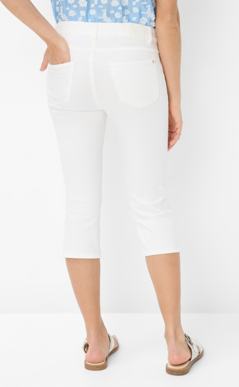 Shakira Capri
