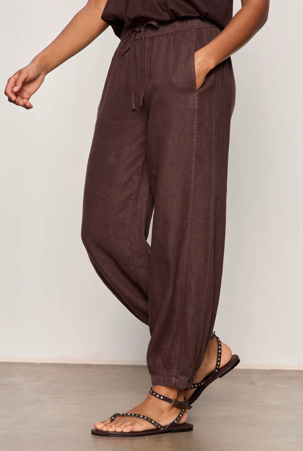 Melody Micro Linen Balloon Pant in Rich Soil
