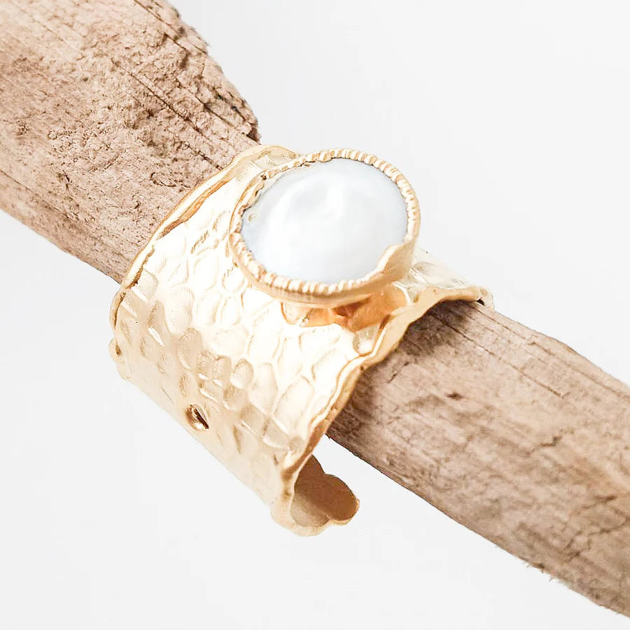 Lucy Luxe Pearl Ring