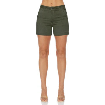 The Confidante Short in 7 Nation Army