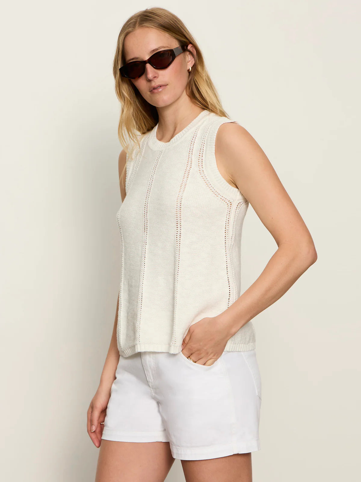 Easy Pointelle Shell in Chalk