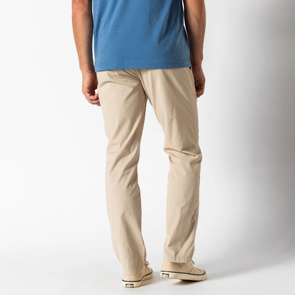 Harbor Performance Chino in Stone