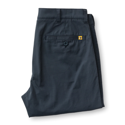 Harbor Performance Chino in Navy