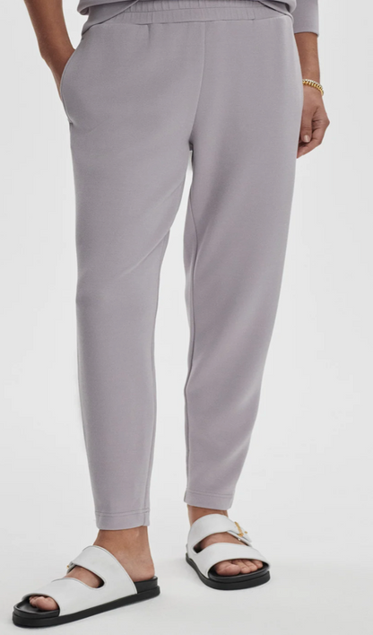 The Slim Pant 25
