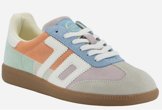 Squid in Nude Sage Sneakers