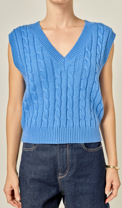 Hole in One Cable Vest