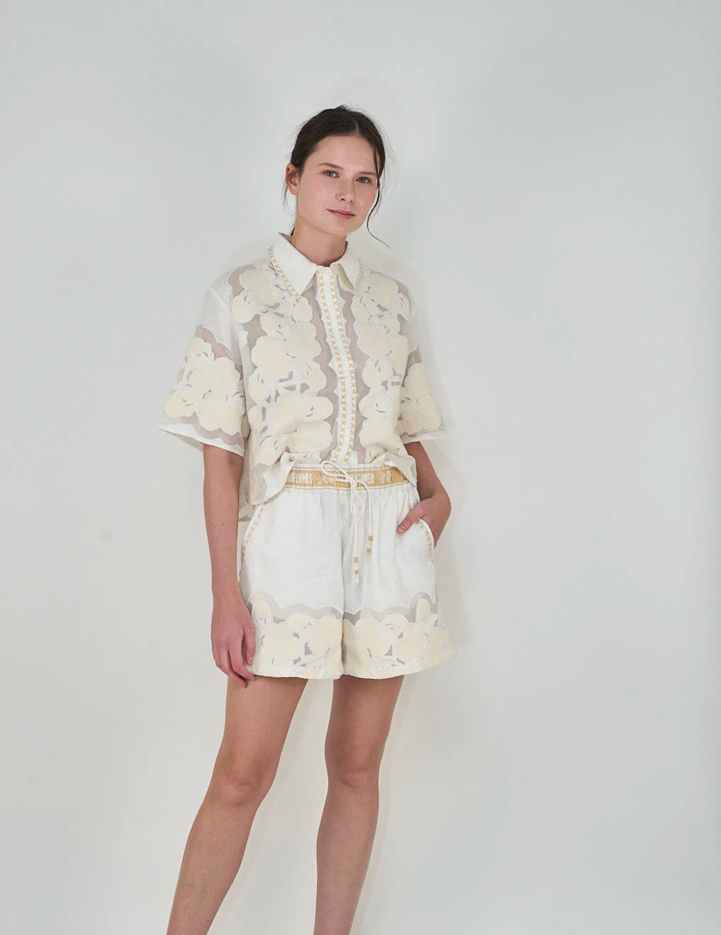 Short Shirt Wild Flower White