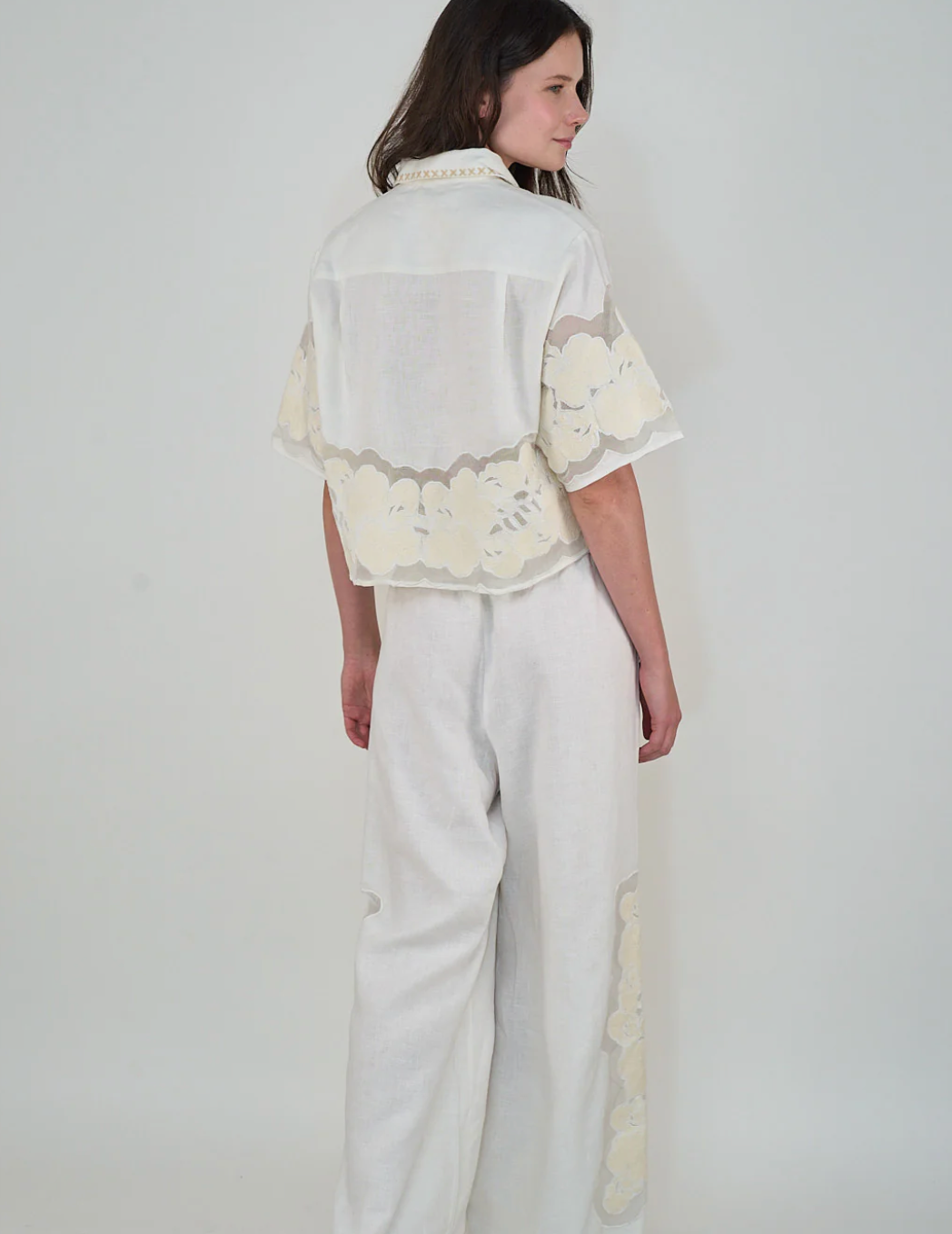 Short Shirt Wild Flower White