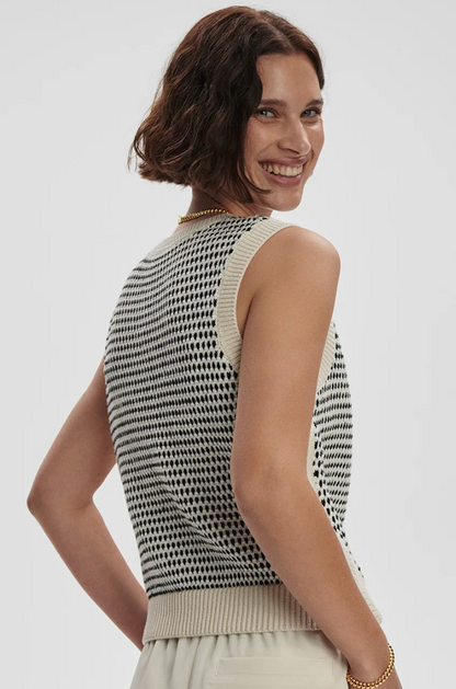 Knowles Textured Knit Vest