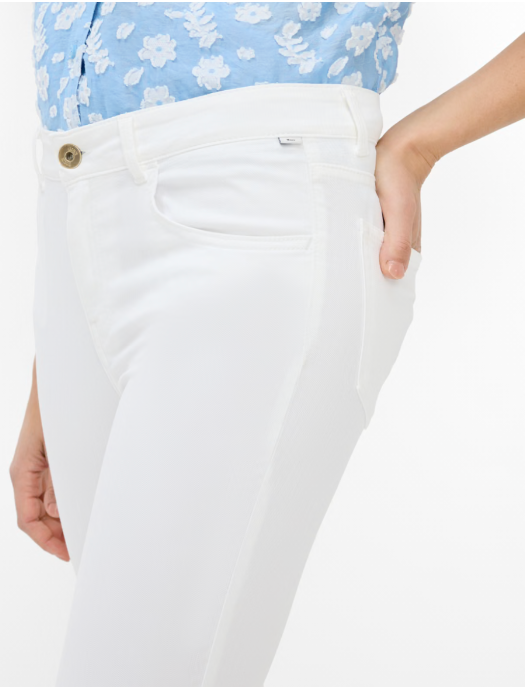 Shakira Capri