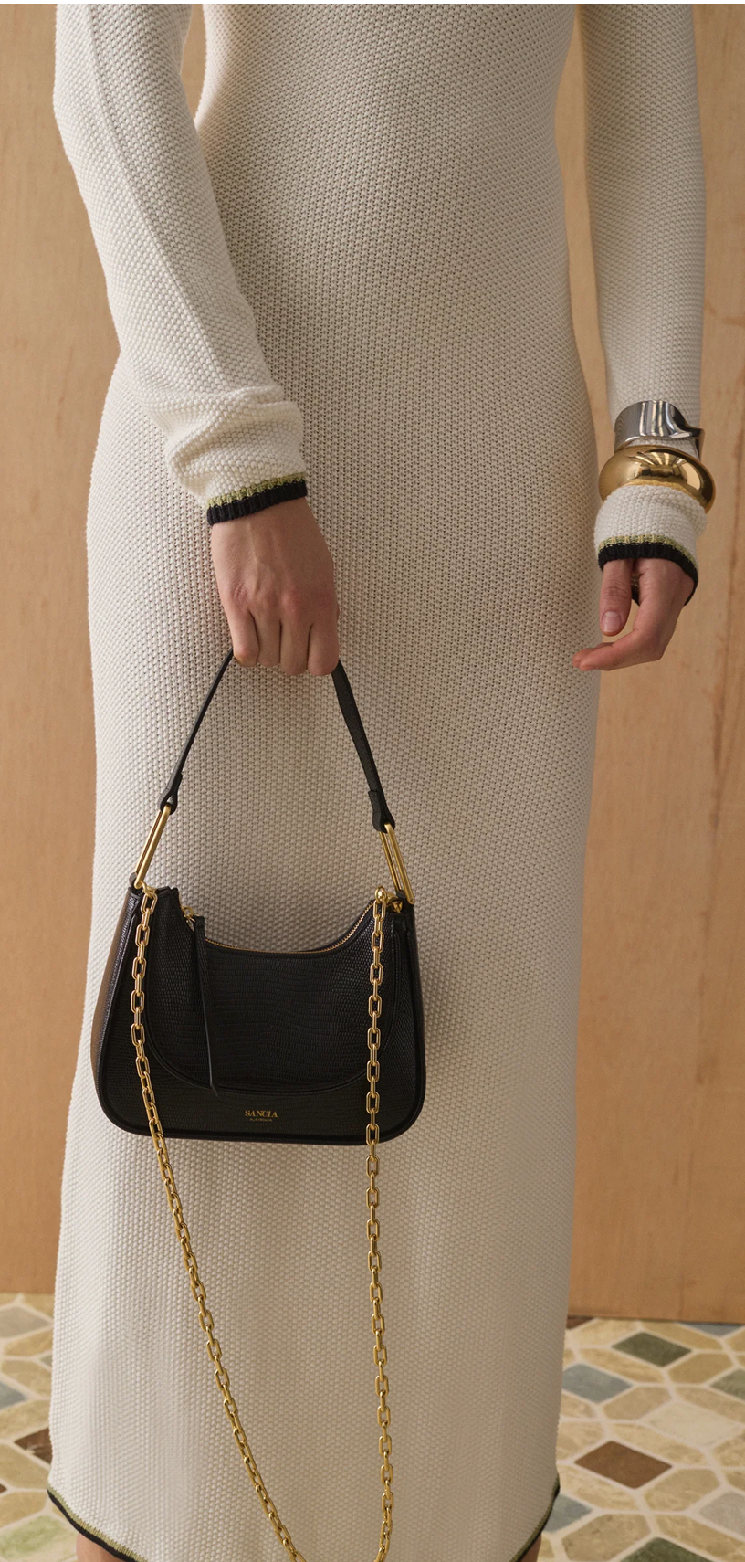 The Loja-Black Lizard