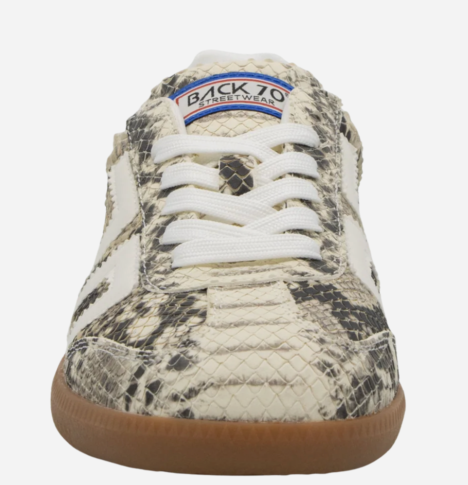 Cloud SR in Milk White Sneakers