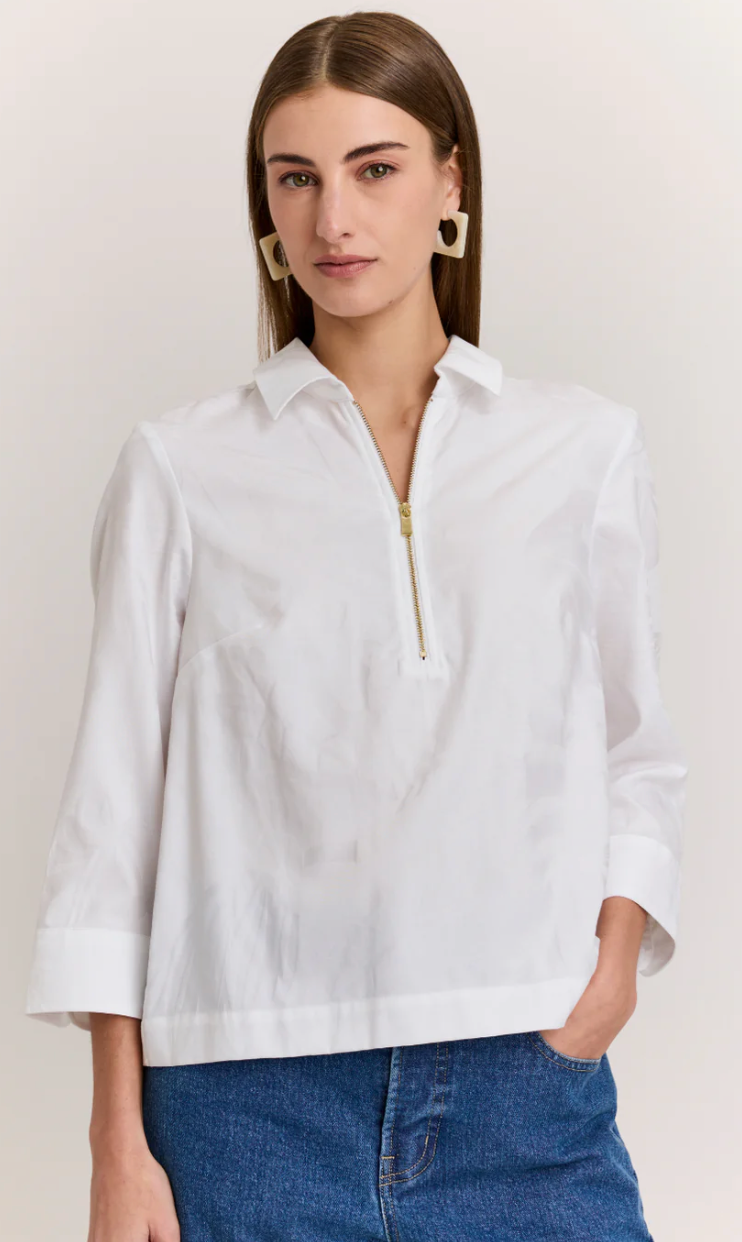 Alessa 3/4 Sleeve Leaf Motif Jacquard Top in White