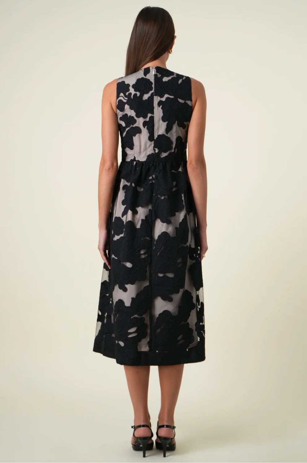Adelyn Rae Sylvia Sleeveless Midi Dress