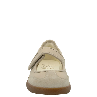 Aya in Beige Milk Sneakerina