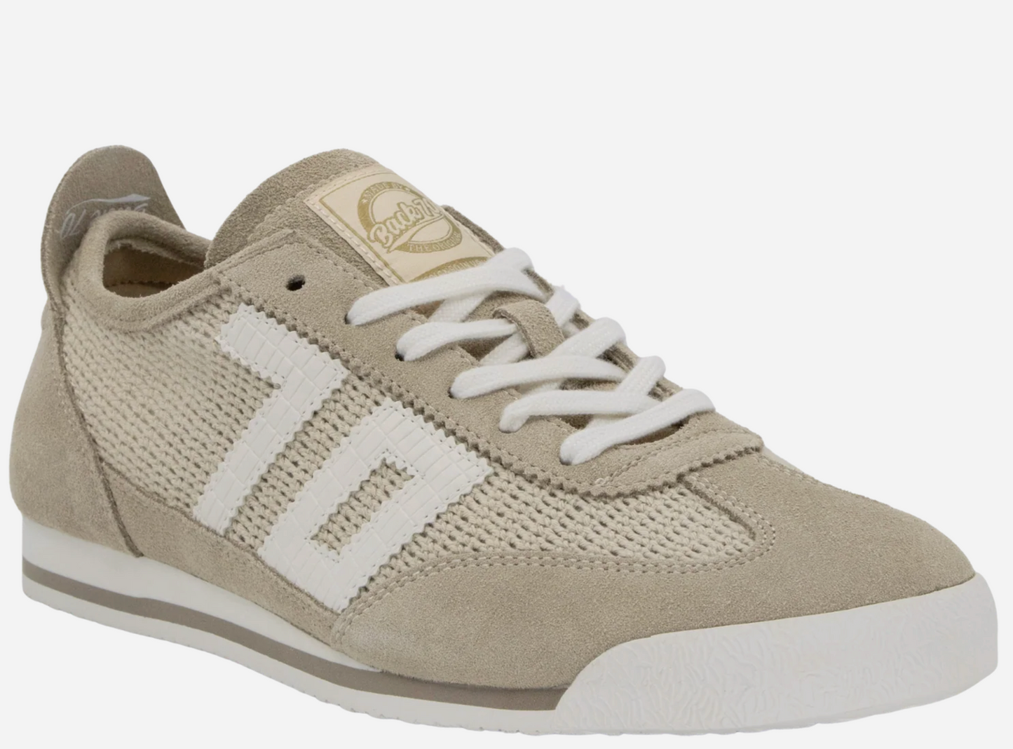 Leon in Beige Sneakers