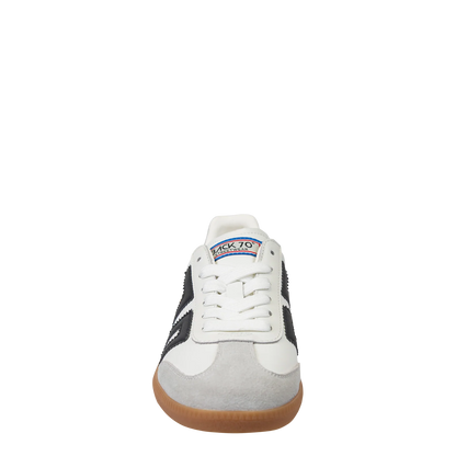 Cloud in White Black Sneakers