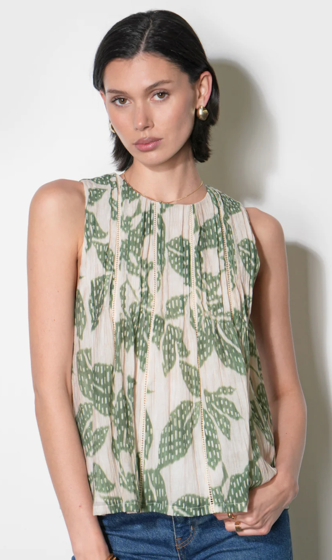 Elaine Sleeveless Pintuck Top in Green